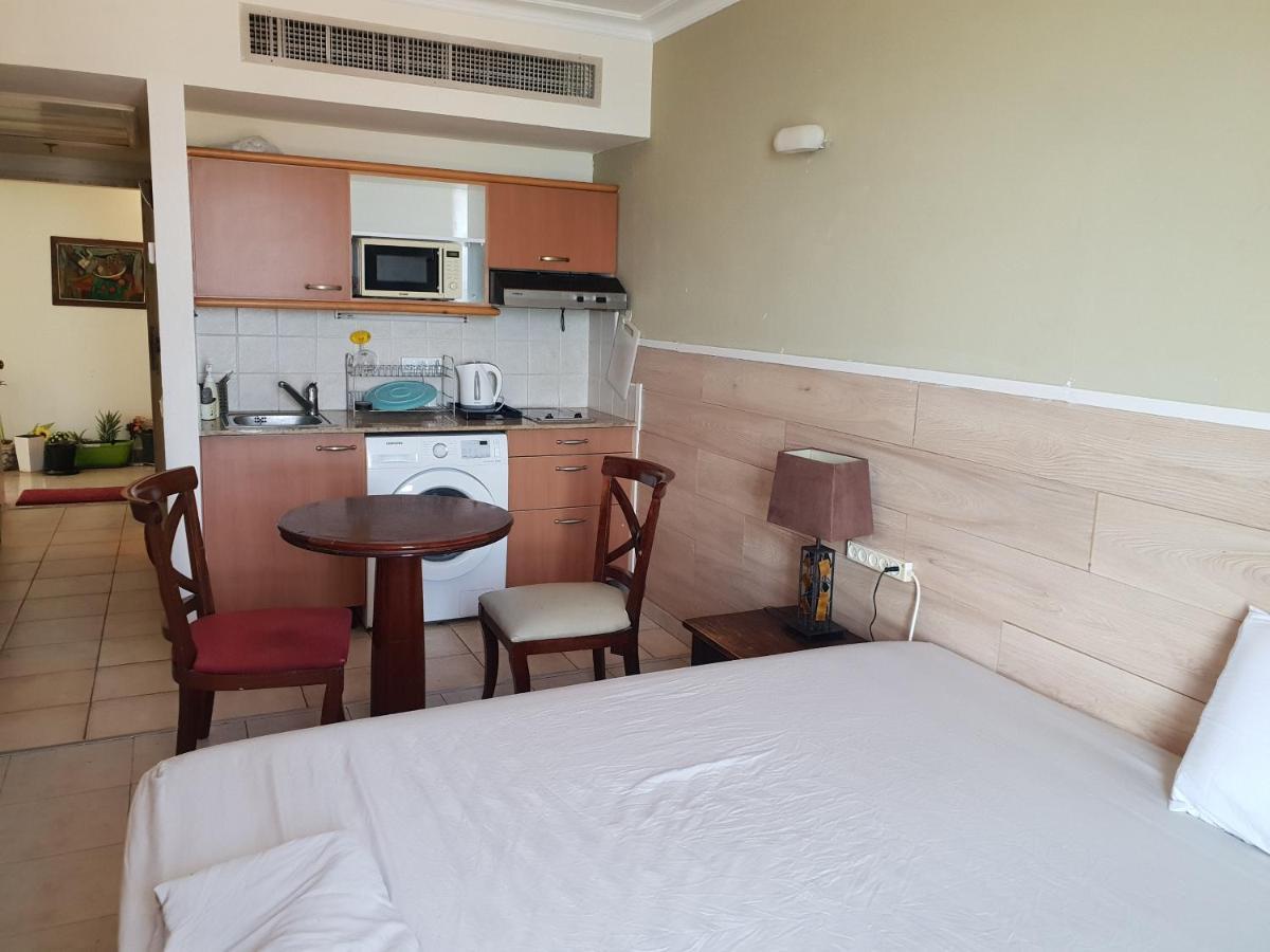 Beach Apartments Хайфа Екстер'єр фото